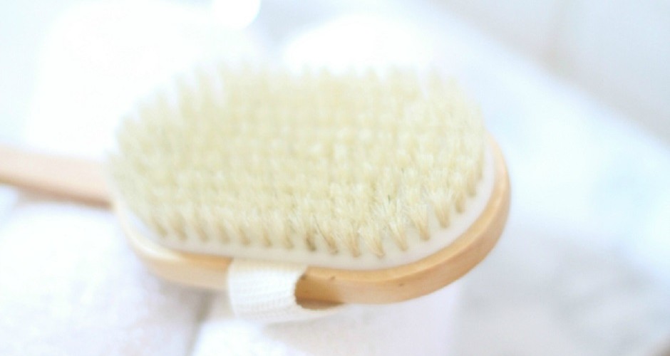 How To Dry Brush Skin The Right Way