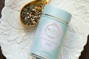 Sip Pretty: Teas With Beauty Benefits